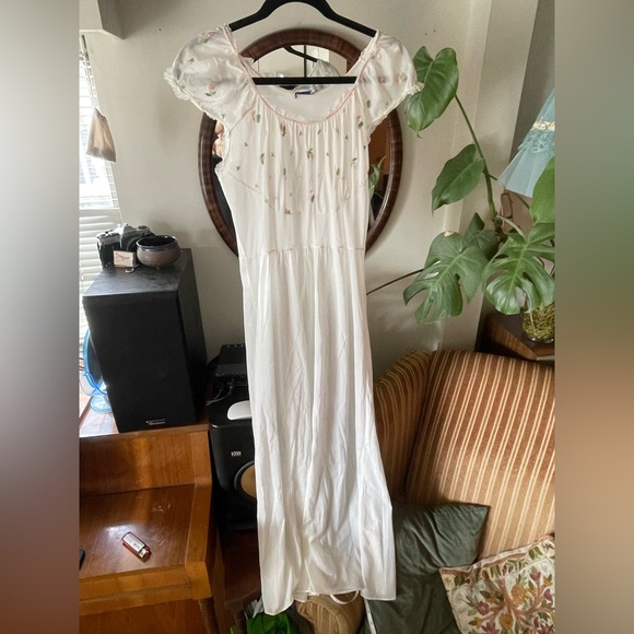 Miss Sirene night gown - Picture 2 of 4